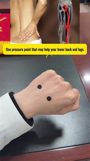 This simple acupressure point may help support circulation in the lower back and legs. Pressing and massaging it for a few seconds each time may help reduce tension and improve daily mobility. Will you try it today? Comment YES. #acupressure #backpainrelief #leghealth #naturalwellness #healthybody