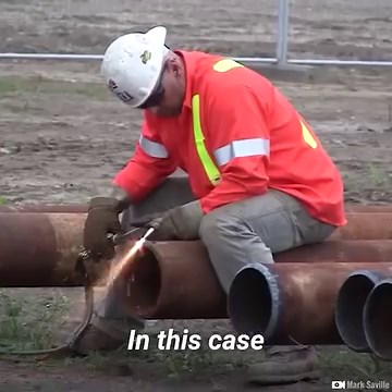 59K views · 863 reactions | How are those huge skyscrapers built under all these hard circumstances? | Interesting Engineering | Facebook