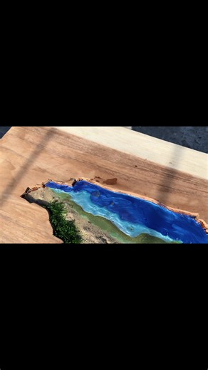 How I made an Epoxy table top and what turned out to be a Coffee Table with a beautiful centerpiece design depicting The Map of Jamaica. 🇯🇲 🇯🇲🇯🇲 #epoxy #epoxyresin #jamaica #jamaicatiktok #art #viral #trend #usa_tiktok