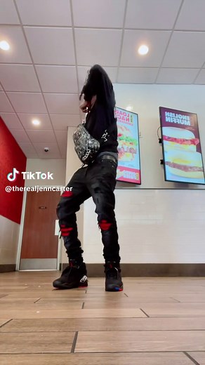 where did tata hat go tho 😂 #jenncarter #kylerichh #jennjennjenn #tata #fyp