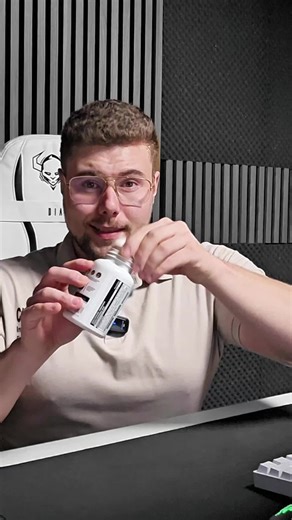 Te trezești des noaptea ca să mergi la baie, chiar dacă nu bei apă înainte de culcare? Ți-ai căutat vreodată pe Google lucruri precum „de ce urinez noaptea”, „merg des la baie noaptea ce înseamnă”, „rinichi obosit simptome” sau „nocturie cauze”? În tradiția medicinei chineze, acest lucru poate fi asociat cu un dezechilibru al energiei rinichilor. În reel vorbesc despre un remediu natural tradițional, bazat pe morcovi și zmeură, folosit în această perspectivă holistică. #rinichi #sanatate #somn