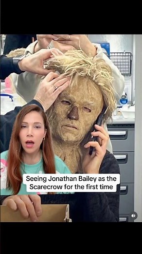 Seeing ￼Jonathan Bailey as the scarecrow for the first time #jonathanbailey