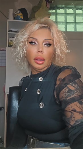 Vidéos de Isabelle Salmon (@isabellesalmon2) avec son original - gims.waranofan