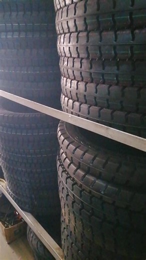 Quality Heavy-Duty Recap Tires 300/17