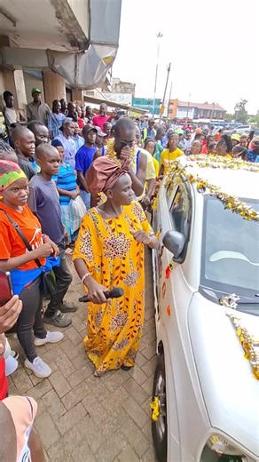 Bill Clinton Odhiambo: Celebrating Local Shoppers!