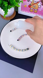 Title: Warm Paper Towel Art ☀️🧻 Hashtags: papertowelcraft warmtonesart diytextureart kidscraftideas easyartproject creativekidsfun textileinspired homemadeart warmcolordesign papercraftfun | paper craft