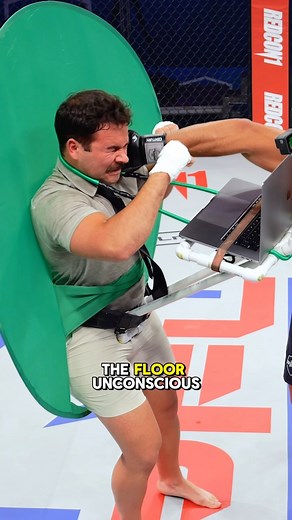 55M views · 109K reactions | Modern day multi-tasking expert. #fight #gyat #multitask #knockout #mma #pfl #ufc #martialarts #glutes #builtdifferent #virtual #meeting #fail #fyp | Frankie LaPenna | Facebook