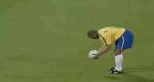 Is this Roberto Carlos' freekick the greatest of all in the hist0ry of football ? | EMMA COURAGE