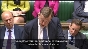 135K views · 614 reactions | Anyone watching BBC iPlayer will now have to pay the full licence fee under new government rules - even if they don't own a television. The Government is closing the "iPlayer loophole" as part of the White Paper on the BBC which also includes a "major overhaul" to how the corporation is run. | Channel 4 News | Facebook