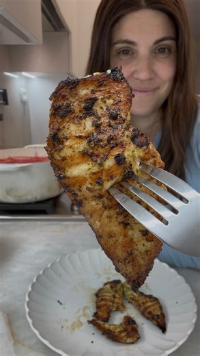 Danielle Renov on Instagram: "🔥 NOT YOUR TYPICAL GRILLED CHICKEN 🔥 This isn’t your boring chicken dinner. It’s juicy, herby, garlic-y perfection and the best part… It takes minutes to prep with ingredients you (probably) already have at home! 🥬 Fresh herbs + garlic + lemon + Dijon = magic yumminess. It’s the kind of chicken that barely makes it to the plate because everyone’s grabbing it straight off the pan. 👉 Add it to salads, sandwiches, grain bowls, or serve it alongside roasted veggies.