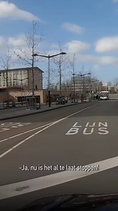 Het klikt lekker tussen Wassima en haar instructeur Youran. #DeBesteSlechtsteChauffeurVanNederland Woensdag om 20.30 uur bij RTL 5 | RTL