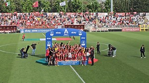 14K views · 583 reactions | La Roma Femminile è Campione d'Italia per la seconda volta nella sua storia! | Vocegiallorossa.it | Facebook