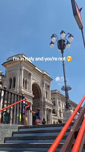 Video di Nani (@yelibe_nani) con feather on SNL - aimee ❀