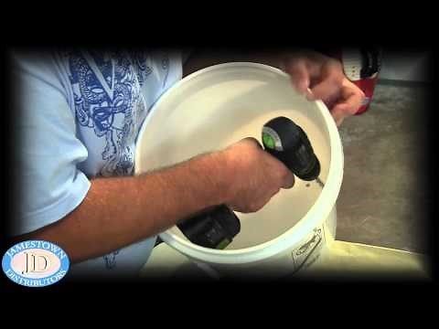 How-To Make an Eel Bait Bucket