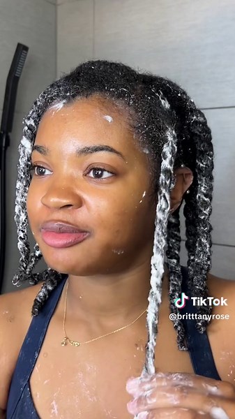 These videos are a whole mess😂😂😂 I really have to do a lot of editing because I play too much😭 ##washday##behindthescenes##naturalhair