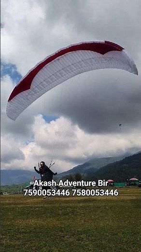 #paragliding #akashadventurebir #birbillingparagliding #shortvideo #sports #adventure #flying 😅😅😅