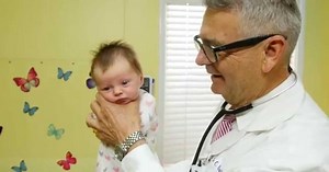 Doctor Shares His Trusted Method for Gently Calming a Crying Baby