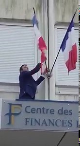 Prominent French Politician Florian Philippot removes the EU flag and replaces it with the tricolore! FREXIT is growing across la France | Unity