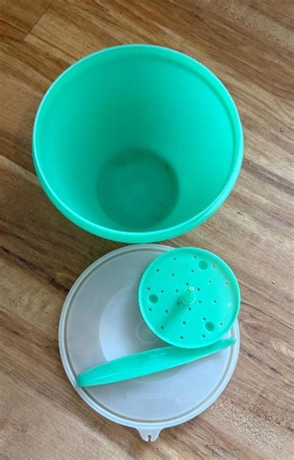 Vintage Tupperware Jadeite Lettuce Crisp With Spike & Corer Tool, 1970s Keeper, Good Condition! Ships Free! - Etsy