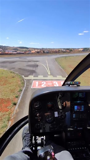 Visão do Comandante | Aviação | EC130 B4 no ar! Recém-chegado ao Brasil, testado e aprovado. Máquina sensacional! #VisãoDoComandante #EuVouVoando #Airbus #Eurocopter... | Instagram