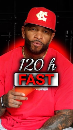 Darrell “DP” Patterson | Online Fitness Specialist on Instagram: "They lied to you again. Fasting doesn’t break your body, it rebuilds it. They told you “never skip breakfast,” “eat every two hours,” “you’ll lose muscle.” Funny how the same people giving advice… don’t even look like the advice. Here’s the part they never teach you: When you stop eating long enough, your body doesn’t panic, it performs. At 48 hours, your system flips a switch that no supplement, no detox tea, no influencer has ev