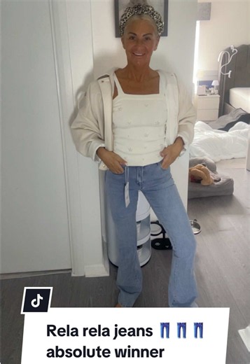 Rela Rela Bootcut Jeans — High-Waist Light Blue Style