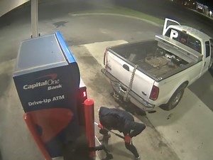 8.2K views · 40 reactions | ATTEMPT THEFT OF ATM MONEY MACHINE Baton...