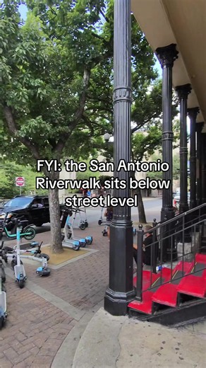 One of the coolest things about the San Antonio River Walk is that an entire world sits below street level. 🌿🏙️ Cars and downtown traffic are moving above you, while down below it’s river boats, restaurants, bridges and people strolling along the water. Two completely different sides of San Antonio — just a staircase apart. 💙 #SanAntonio #RiverWalk #SATX #DowntownSanAntonio #WeWalkSanAntonio