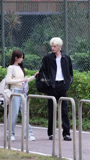 260224 Zhang Miaoyi and Bi Wenjun filming ‘The Warmth in the Dark’. Miaoyi is truly the campus princess 😍 What do you think about Wenjun’s wig though? Looks good yes, but not so realistic for a campus life. Idk though #cdrama #chinese #zhangmiaoyi #biwenjun