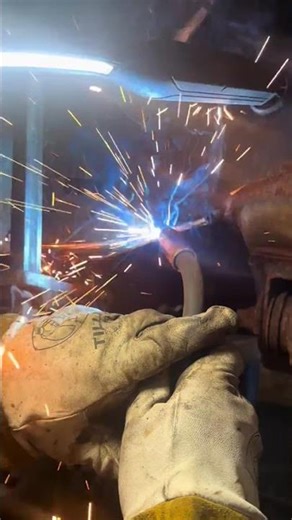 A little frame repair on this FJ cruiser before it gets a Woolwax undercoating to make sure it never