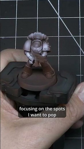 Speed Painting a Space Marine with an Airbrush | Fast Painting Tips #warhammer40k #miniaturepainter
