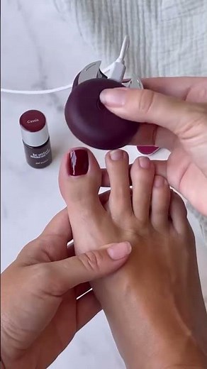 Get the most flawless gel pedicure with our Mini kit!💅♥️ #gelnails #pedi #diynails