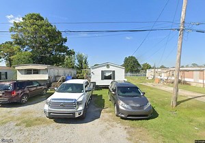 320 Grace St, Houma, LA 70360 | Homes.com