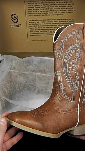 Wide calf boots made easy 👢 #WideCalfBoots #cowgirlboots #westernfashion