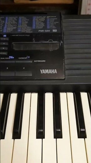Yamaha PSR 320 Electronics keyboard 61 keys Overview | Mux Sound