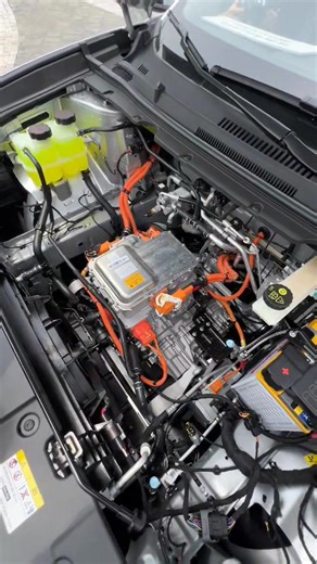 369K views · 3.6K reactions | Limo Green giá trị cốt lõi như Toyota ? | Mê Xe Channel | Facebook