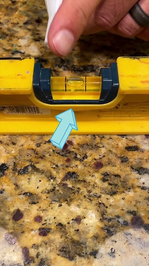 We’re rolling deep into the science behind this IMPOSSIBLE illusion! #centerofmass #stemtok #todayilearned #crafty #defyinggravity