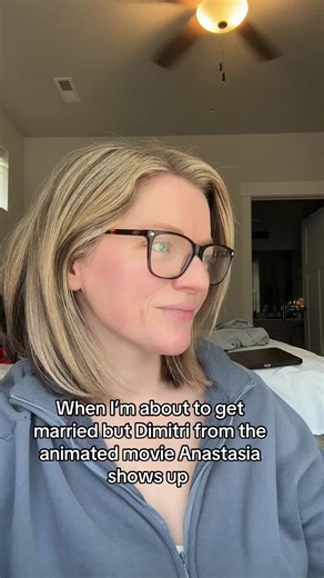 I didn’t wanna get married in sweats and no makeup anyways. 🤭 #1997anastasia #anastasia #dimitri #hearmeout #anastasiaromanov