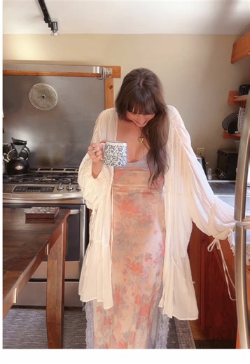 Embrace Cottagecore Vibes for a Cozy Lifestyle
