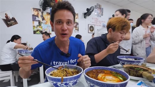 [Mark Wiens]上海-I Tried Viral Chinese Noodles in Shanghai!! 🇨🇳