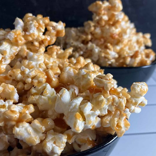 Maple Popcorn Recipe (How to Make Maple Syrup Popcorn)