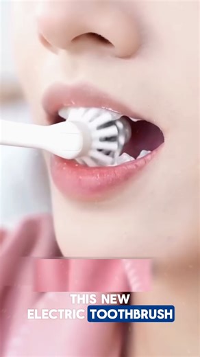 450K views · 2.3K reactions | Dual-Sided Automatic Cleaning Toothbrush 醴 Experience effortless oral care with this innovative brush! Its rotating bristles clean both sides simultaneously, saving time while ensuring a deep, thorough clean. Perfect for busy mornings or travel, it protects your teeth and gums efficiently. Credits: glowupgoods /TT #OralCare #SmartBrush #HealthySmile #toothbrush #teeth | OnyN News | Facebook