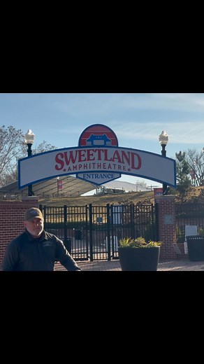 400 Christmas trees were given away today by the Lagrange Police Department in conjunction with Sweetland .. | BEETV