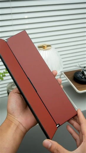 🧳👩‍💻 Connect your phone, tablet, and laptop — and switch between them with just one key. No mouse needed, no mess, just pure productivity. | Greenpulser.com