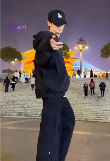 Coco 的舞蹈挑战视频 #李羲承进行曲