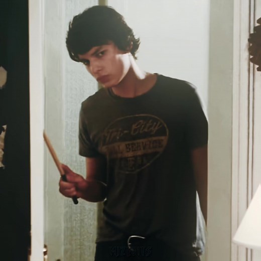 Rodrick Heffley Edits: Exploring Love and Friendship