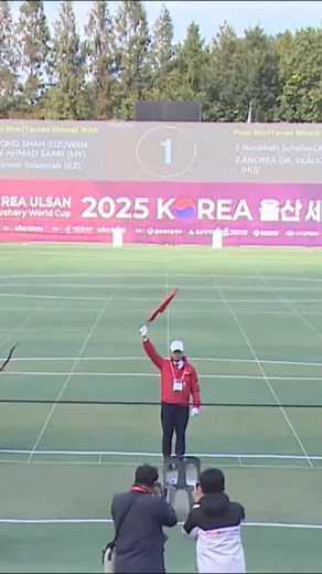 TAWC 90m WOMENS FINAL SHOOT OFF! 🥇 Andrea Dr. Skaliczky - Hungary 🥈 Nusaibah Schellen - Australia We congratulate both athletes on their performance 🏹👏 | Maydaan Archery Club Australia