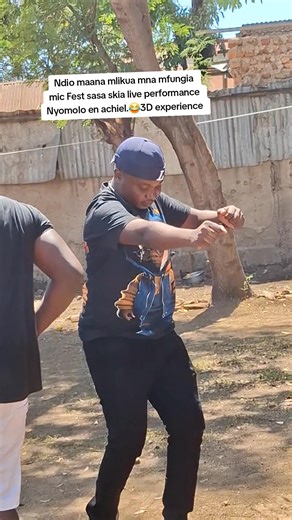 Nyomolo en Achiel Dance Performance Live