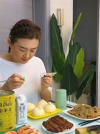 Funny Husband & Wife Eating Show - Episode 096
