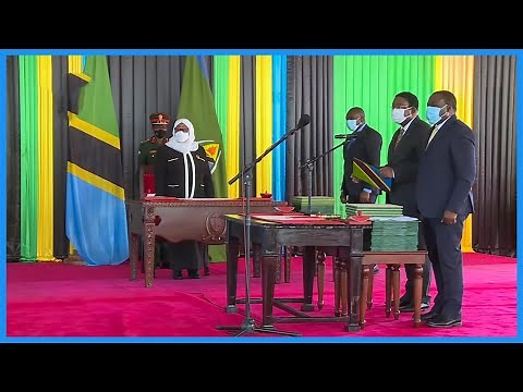 🔴#LIVE: RAIS SAMIA AWAAPISHA MAWAZIRI WAPYA ALIOWATEUA IKULU DODOMA...